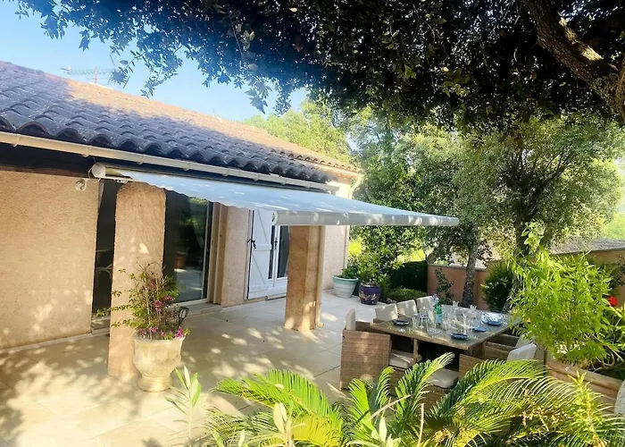 Βίλα Maison De Cogolin